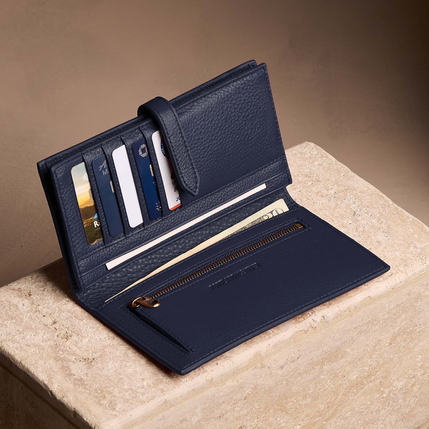 Horizon Bifold Wallet - Image 9